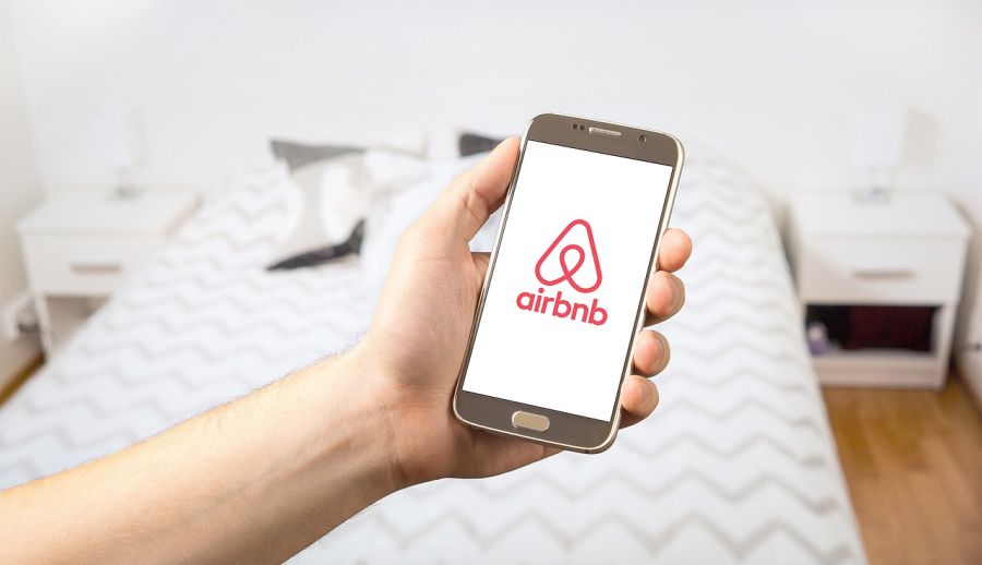 Co s bytem, který sice nevyužíváte, ale nechcete ani prodat? Pronajímejte ho přes Airbnb!