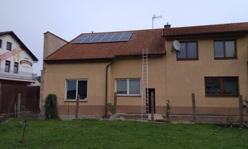 Co je to hybridní fotovoltaická elektrárna a jak funguje?